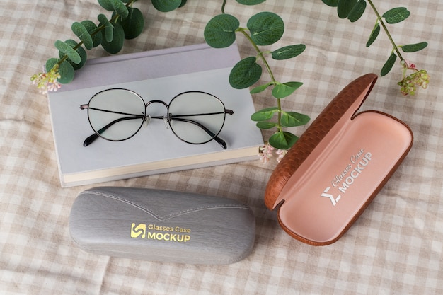 PSD glasses case mockup design