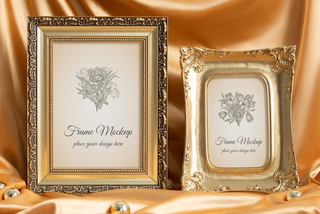 Gouden framemodel met textielachtergrond