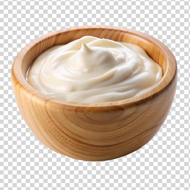 Греческий йогурт в деревянной чаше на прозрачном фоне