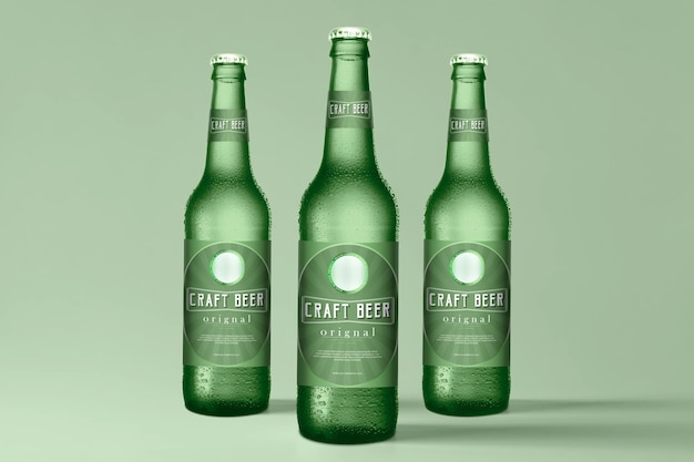 Mockup di bottiglia di birra verde