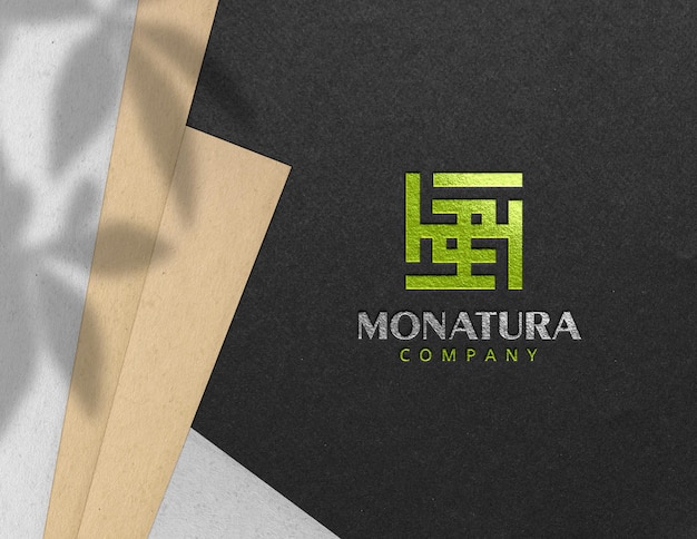 Green luxury logo mockup in papeR