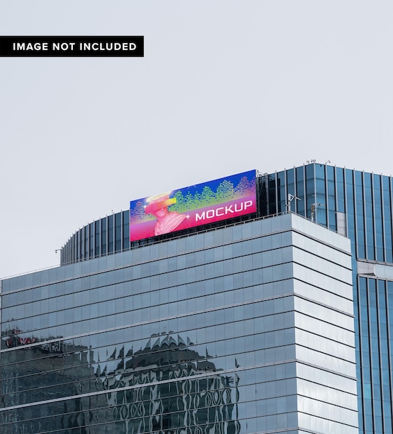 Groot billboardmodel in de stad