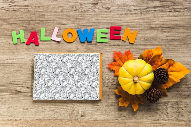 PSD halloweenowy notatnik pokrywy mockup