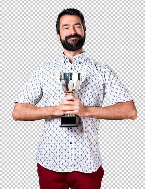 PSD uomo castana bello con la barba che tiene un trofeo