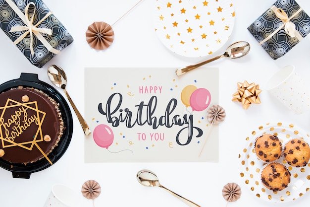 PSD concetto di buon compleanno mock-up