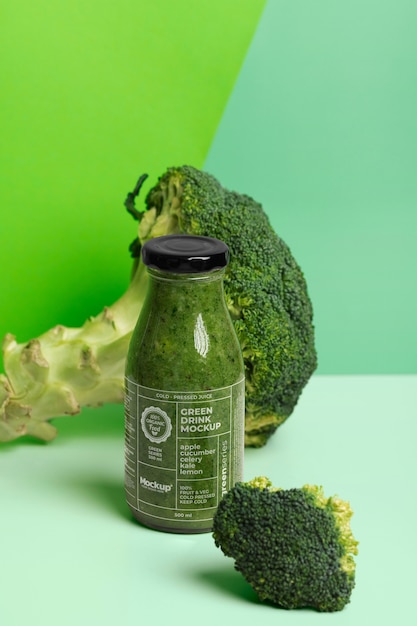 Modello di bevanda verde sana e nutriente