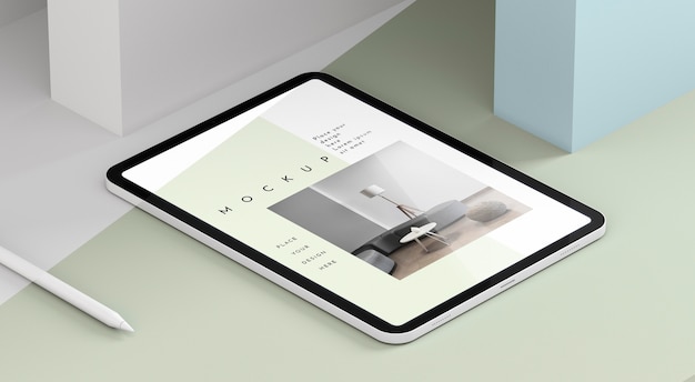 PSD ペンでハイアングルのモダンなタブレットのモックアップ