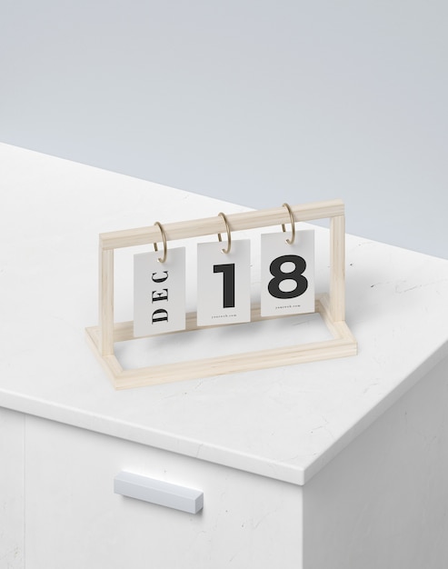 Houten steun met felxible nummers tag