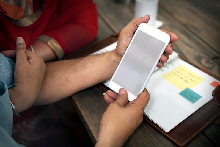 PSD indian couple using device concept