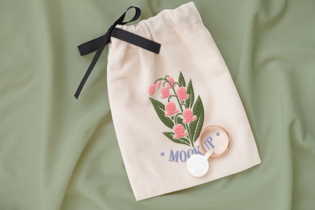 PSD jewelry bag mockup