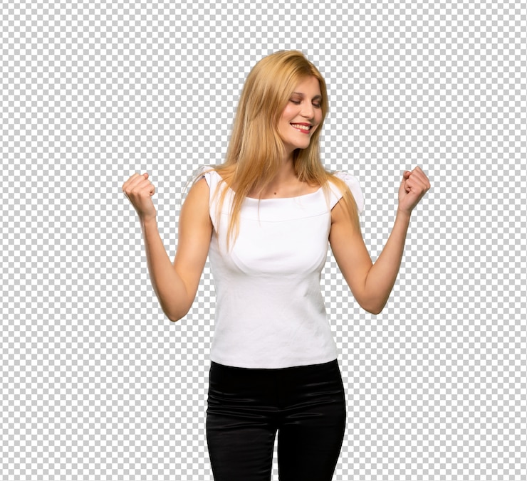 PSD jonge blonde vrouw die een overwinning viert