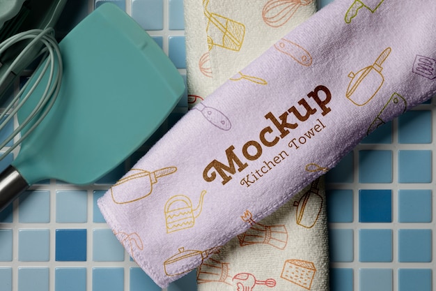 PSD asciugamano da cucina con modello mockup