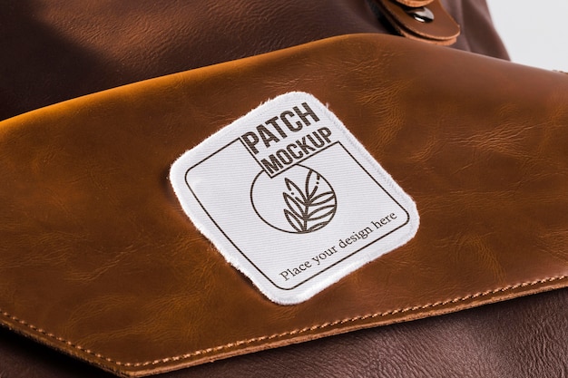 PSD kleding patch mock-up op leren tas