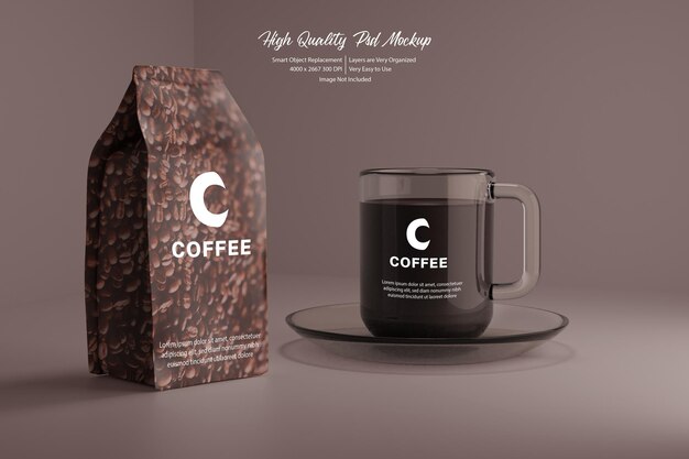 PSD koffie en duidelijke mok realistische mockup