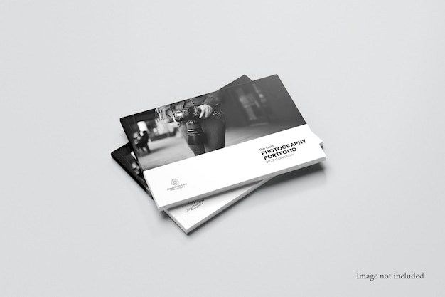 PSD brochure con copertina orizzontale e modello di catalogo