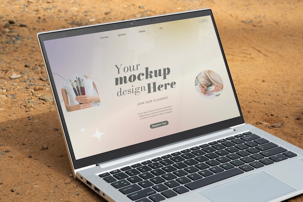 PSD laptop mockup  design