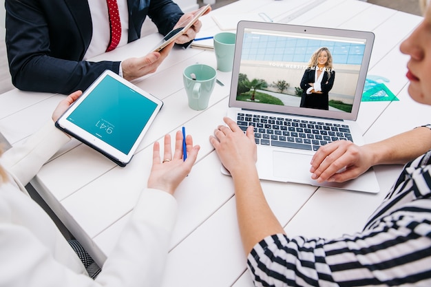 PSD laptop mockup on office desk