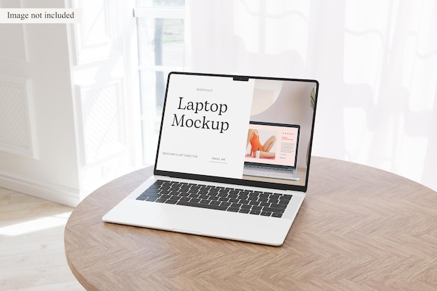 Mockup di portatile per mostrare il tuo design ai clienti