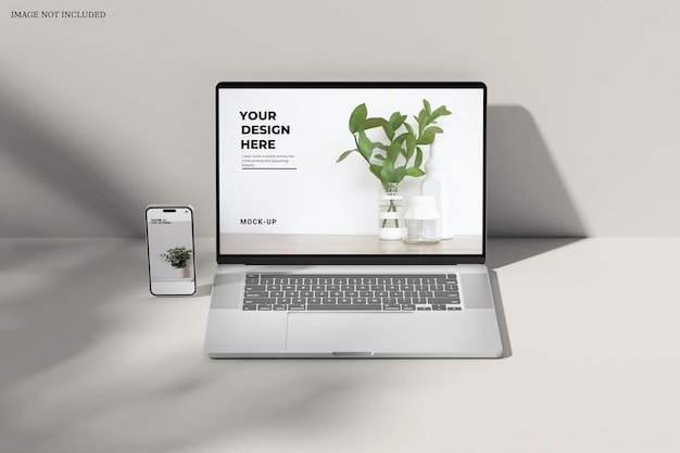 Mockup di laptop e telefono