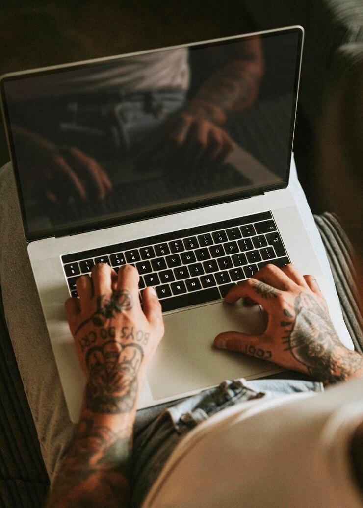 PSD laptop screen mockup man working from home during pandemic psd
