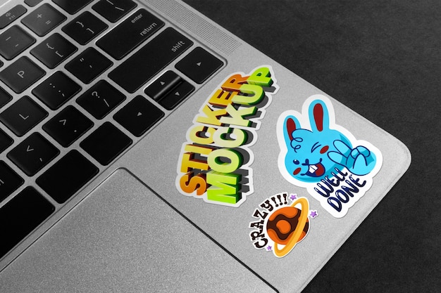 PSD laptop sticker mockup ontwerp