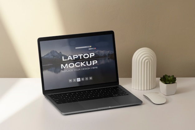 Laptopmodel binnenshuis