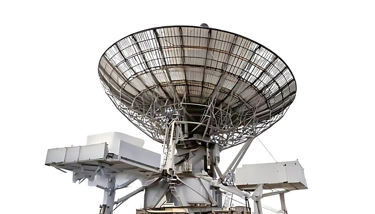 PSD 大型衛星天線隔離在白色背景上