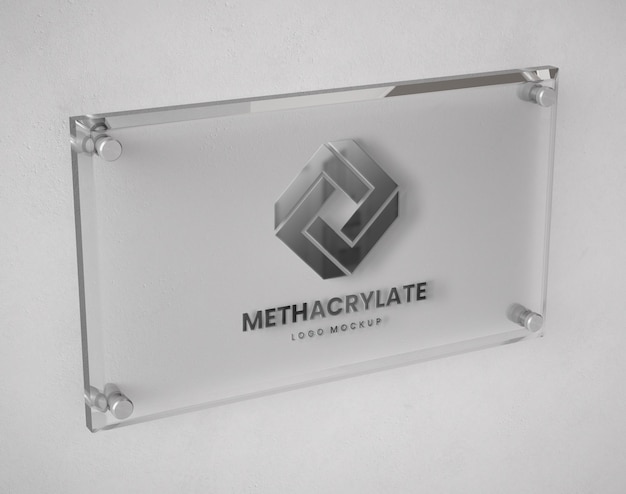 PSD logo mock-up op methacrylaat naamplaat