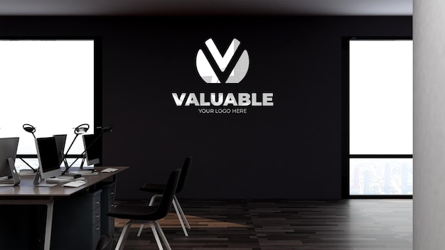 Mockup del logo sul posto di lavoro dell'ufficio