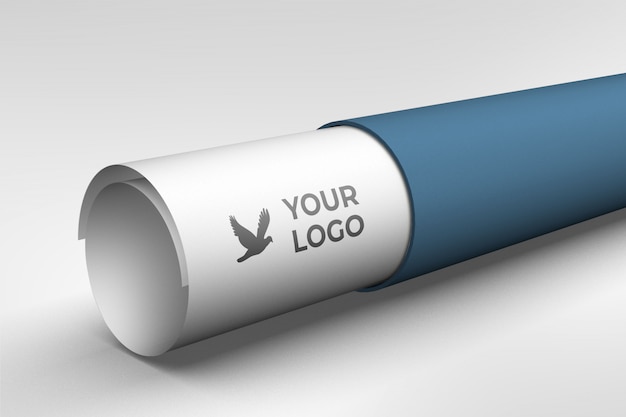 Logo mockup op papiervouwrol