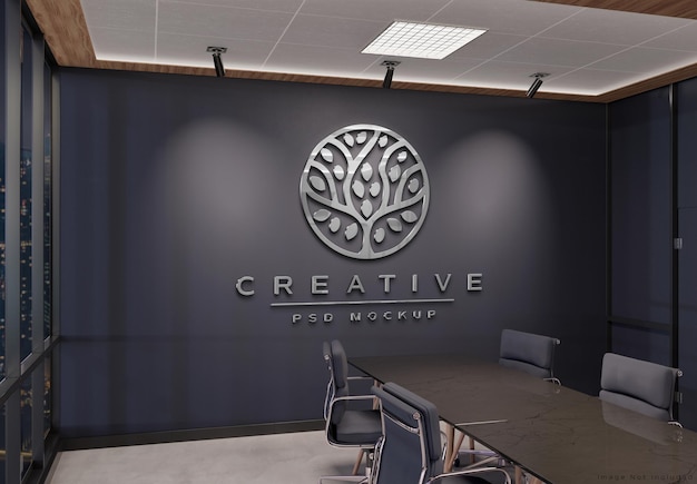 Logo sulla parete dell'ufficio con effetto metallo 3d mockup Psd Premium