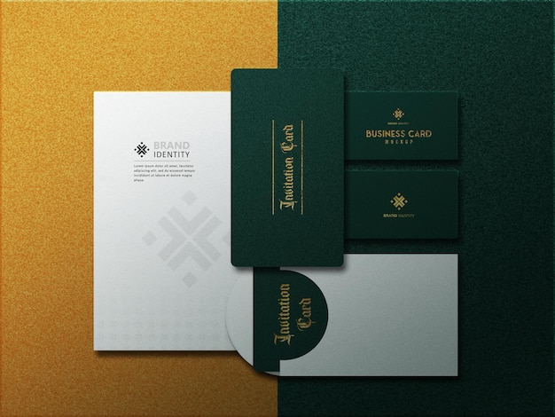 Luxe groene mockup set voor kantoorbenodigdheden