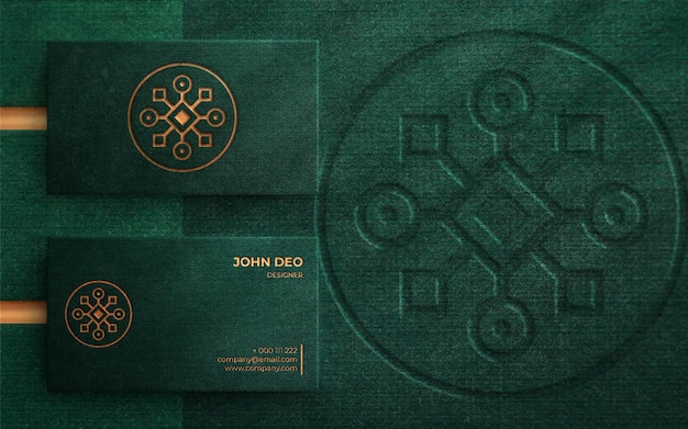 PSD Роскошный макет логотипа на зеленой визитной карточке