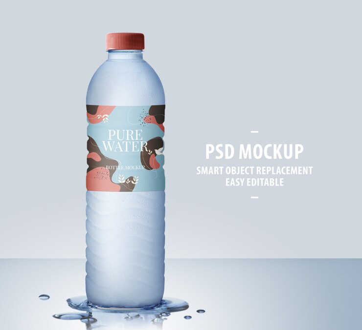 PSD makieta plastikowej butelki z czystą wodą
