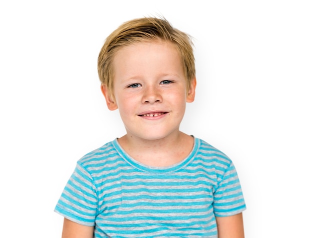 Mały chłopiec uśmiecha się twarz wyrażenie portret studio