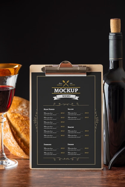 PSD menu per ristorante con pane e vino