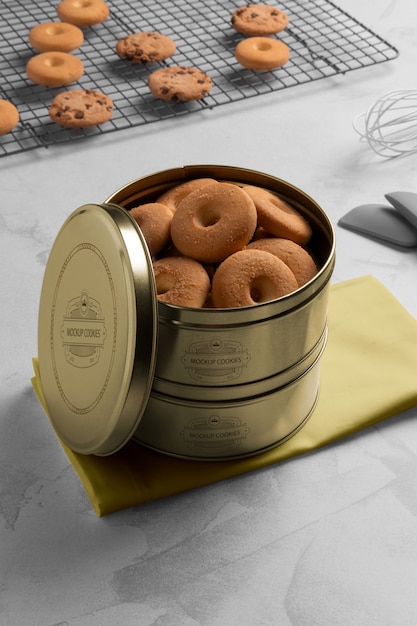 PSD metal round cookies tin packaging