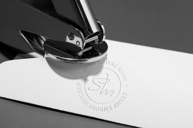 PSD Металлический штамп с эффектом тиснения логотипа на бумаге