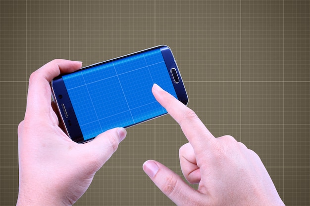 PSD mockup mobile in mano