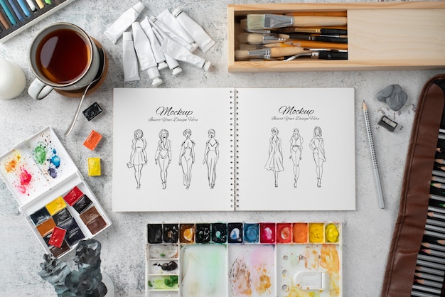 mock-up art notepad arrangement