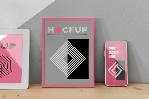 PSD mock up frame on desk