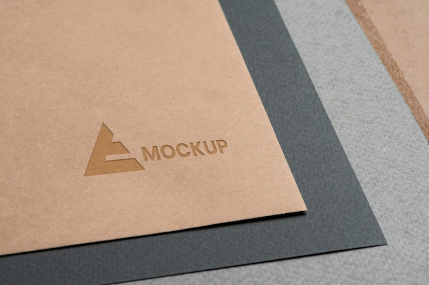 Design del logo mock-up per aziende commerciali