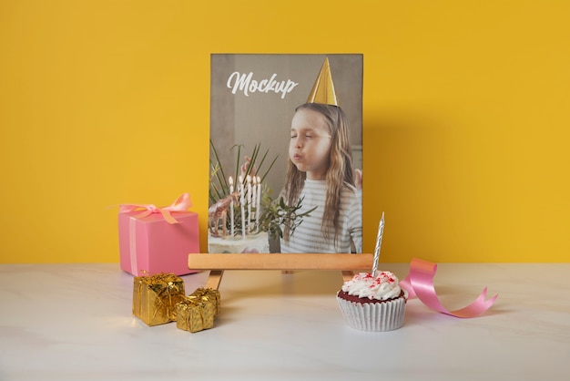 Mock-up van een verjaardagsframe voor kinderen