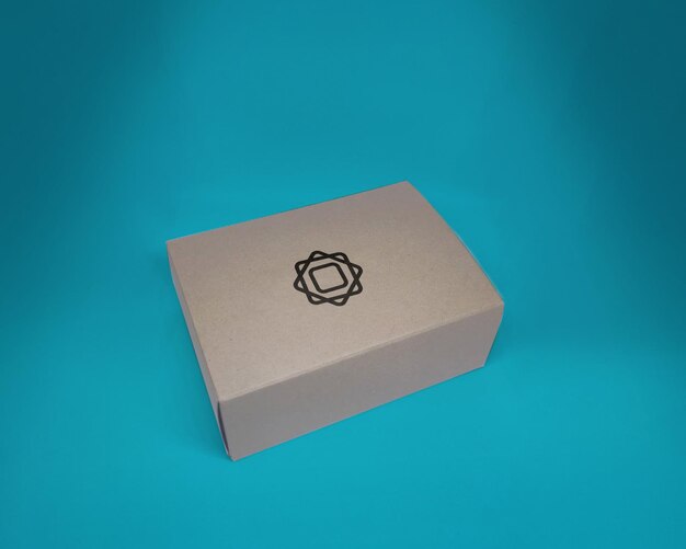 PSD mockup box craft-logo 2