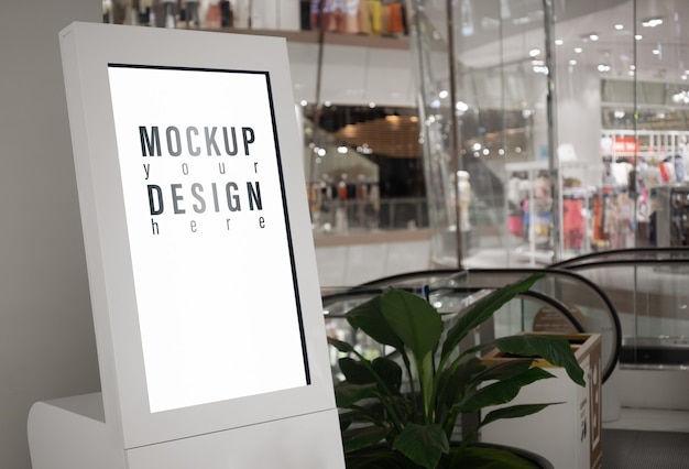 Mockup lightbox met wazig modern winkelcentrum