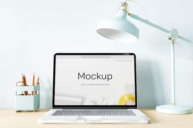 ラップトップコンピューターのモックアップと机の上の空白のラップトップ画面のモックアップ