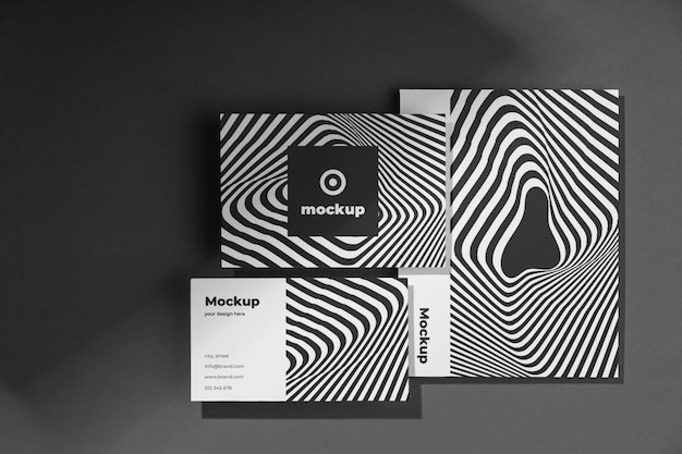 PSD mockup-ontwerp voor briefpapier met optische print