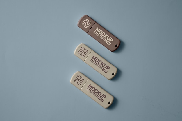 PSD mockup-ontwerp voor usb-sticks