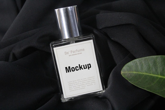 Mockup presenrarion product bottle template