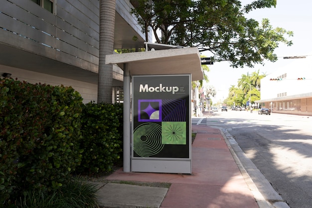 PSD mockup voor reclame voor buiten in miami